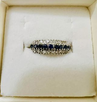 Anello vintage oro bianco, zaffiri e diamanti