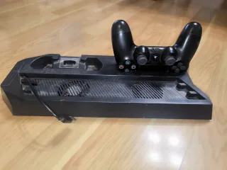 Consola PS4 Pro 1т + Mando + Cables