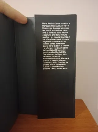 Estudi en lila. Novel·la negra M. Antònia Oliver