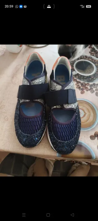 Zapatillas Bimba y Lola brillantes talla X