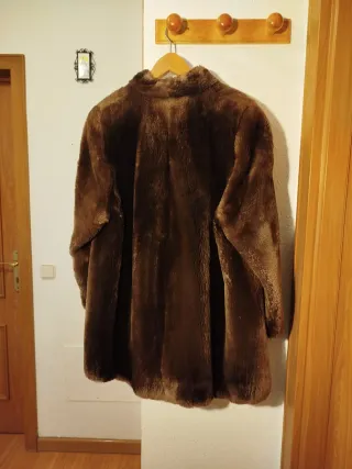 Abrigo pelo Castor rasurado (sintético)