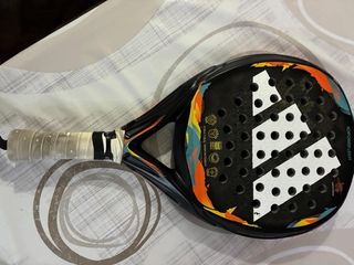 Pala Adidas Adipower Light usada