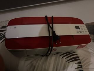 Impresora HP Deskjet 3764 Roja y Blanca