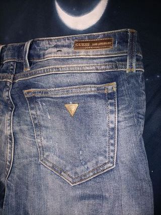Jeans Guess bordados florales