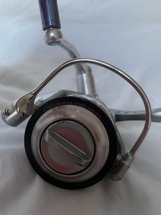 Daiwa Saltiga ST4500 con bobina Studio Ocean Mark