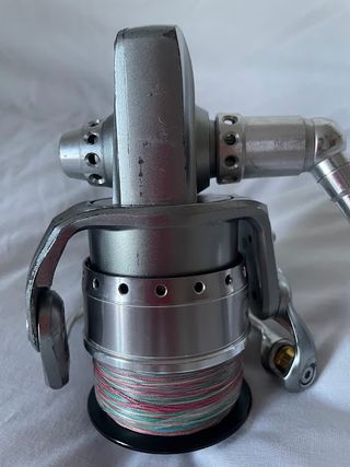 Daiwa Saltiga ST4500 con bobina Studio Ocean Mark