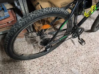 Bicicleta MTB WST Poison 9121