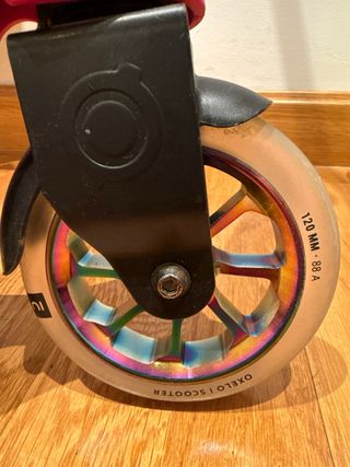 Patinete Globber rosa y gris