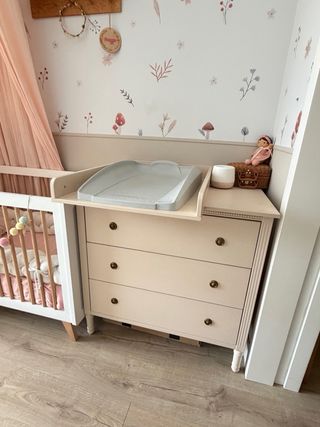 Cómoda bebé cambiador