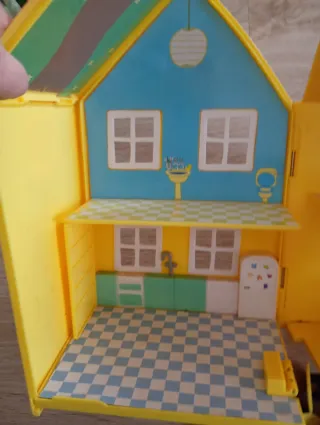 Casa de Peppa Pig con figuras y accesorios