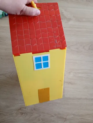 Casa de Peppa Pig con figuras y accesorios
