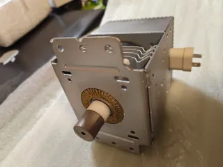 Magnetrón LG 2M213 / 240 GPo Microondas