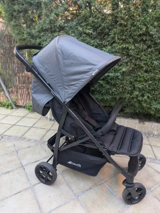 Carrito de paseo Hauck negro