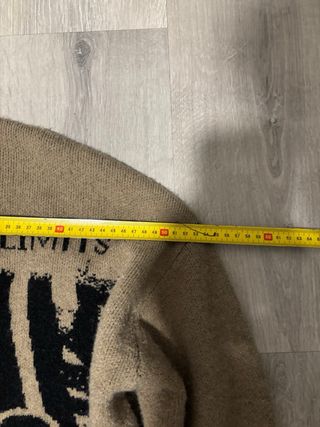 Jersey Bershka Negro y Marrón