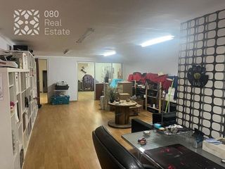 Local comercial en venta en La Teixonera en Barcelona