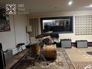 Local comercial en venta en La Teixonera en Barcelona