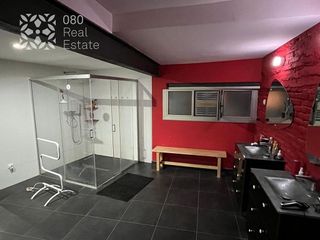 Local comercial en venta en La Teixonera en Barcelona