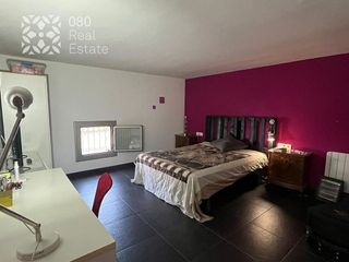 Local comercial en venta en La Teixonera en Barcelona