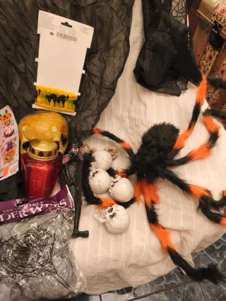 Lote Decoración Halloween: Araña, Calaveras