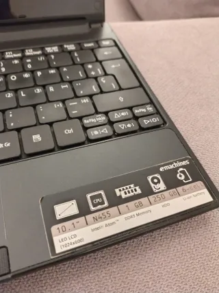 eMachines em355 Portátil Negro