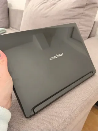 eMachines em355 Portátil Negro