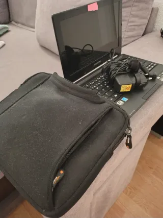 eMachines em355 Portátil Negro