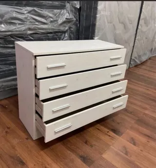 Cómodas y Mesas de Noche Madera