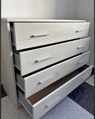 Cómodas y Mesas de Noche Madera