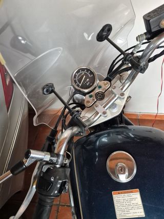 Moto Cruiser  y Negra