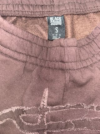 Conjunto chándal marrón con logo