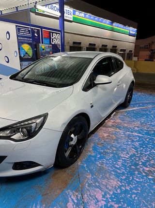 Opel Astra 2013