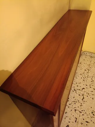 Cubre radiador de madera