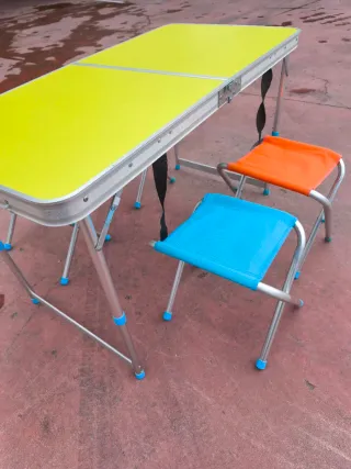 Mesa de camping plegable verde