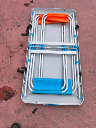 Mesa de camping plegable verde