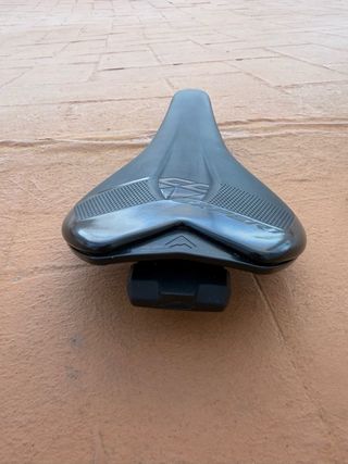 Merida Sillín Expert CC Race Negro