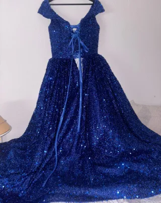 Vestido de 15 años azul brillante