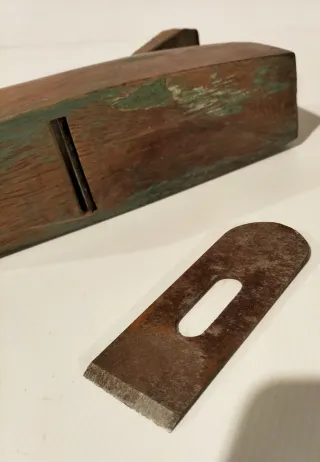 Cepillo garlopa de madera antiguo