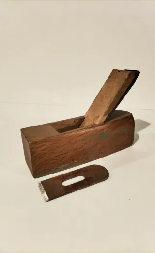 Cepillo garlopa de madera antiguo