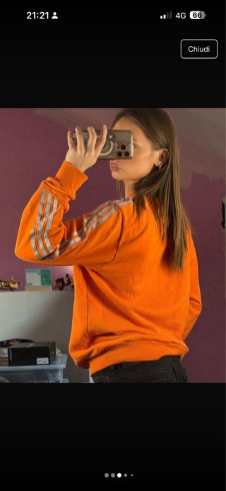 Felpa Adidas arancione con strisce