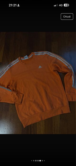 Felpa Adidas arancione con strisce