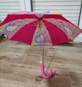 Pareja de paraguas infantiles