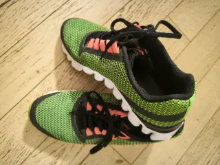 Scarpe sportive uomo Reebok verdi e rosa