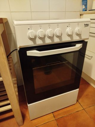Cocina Eléctrica Beko Blanca