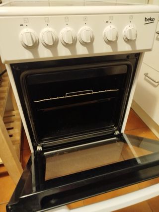 Cocina Eléctrica Beko Blanca