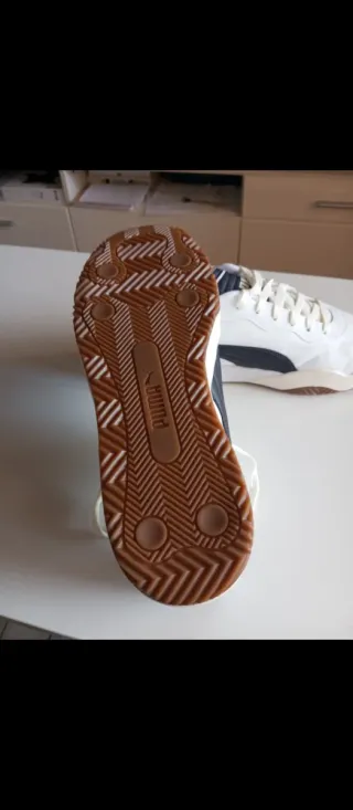 Zapatillas Puma Hombre Blancas y negras