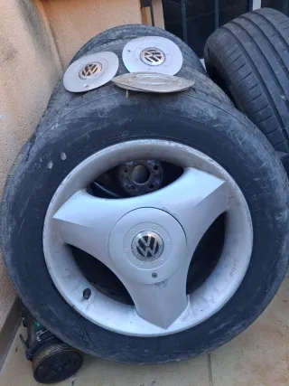 Llantas 15 Golf 4 (4 unidades)