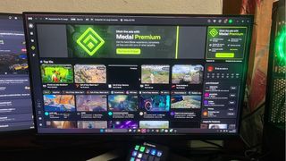 Torre Gaming Negra y Verde