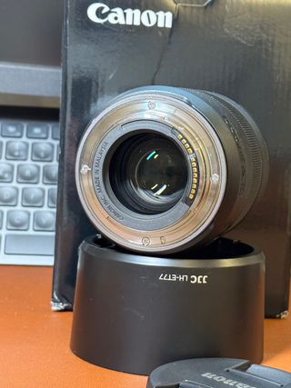 Canon RF 85mm f2 Macro IS STM