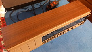 Radio vintage Philips 576