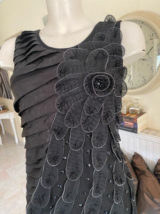 Top negro elegante flor 3D talla única